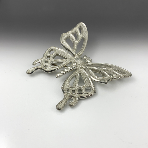 Butterfly openwork large pin