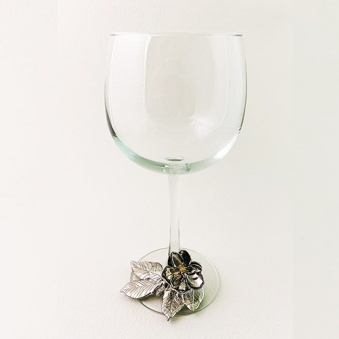 Magnolia 2 tone red wine glass